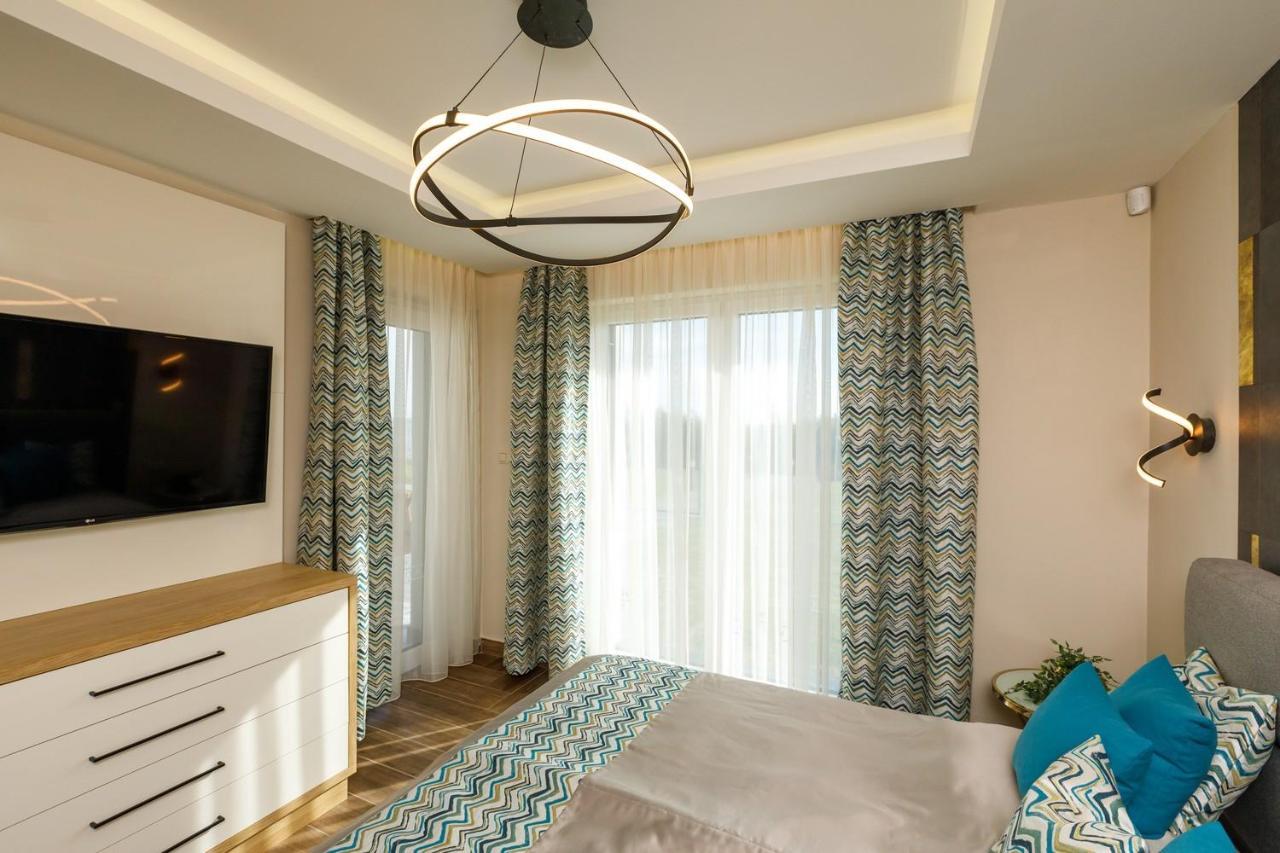 Royal Cafe Apartman كيستاي المظهر الخارجي الصورة