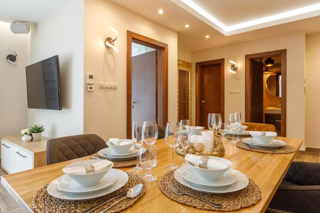 Royal Cafe Apartman كيستاي المظهر الخارجي الصورة